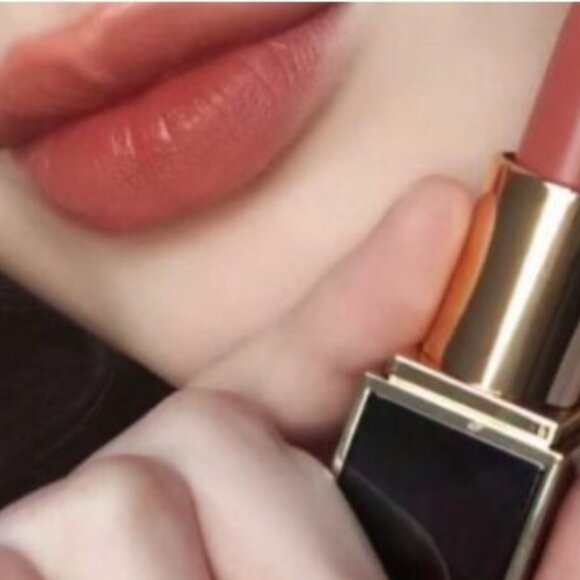 TOM FORD Lip Color Matte - 100 100 *BRAND NEW IN A BOX* - Picture 8 of 12